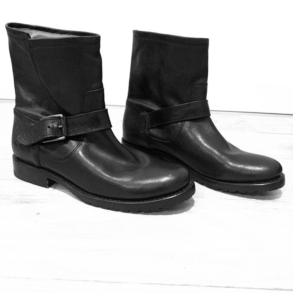 Frye Natalie ankle booties / boots